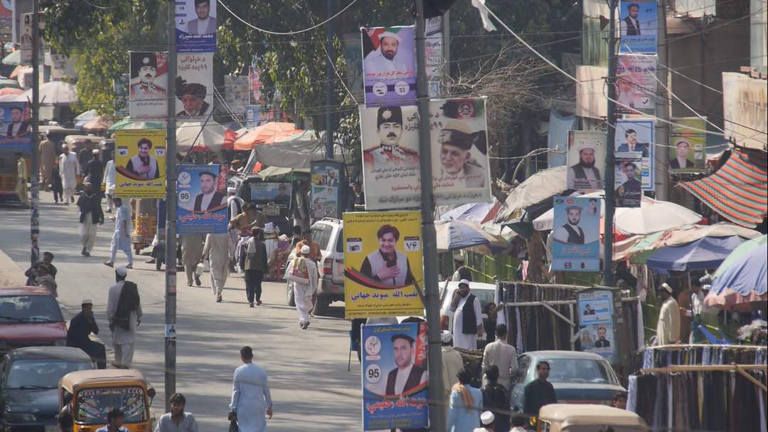 The Parliamentary election candidates' campaign continues in eastern Nangarhar province as the contenders' banners are increasing in different part of Jalalabad City.