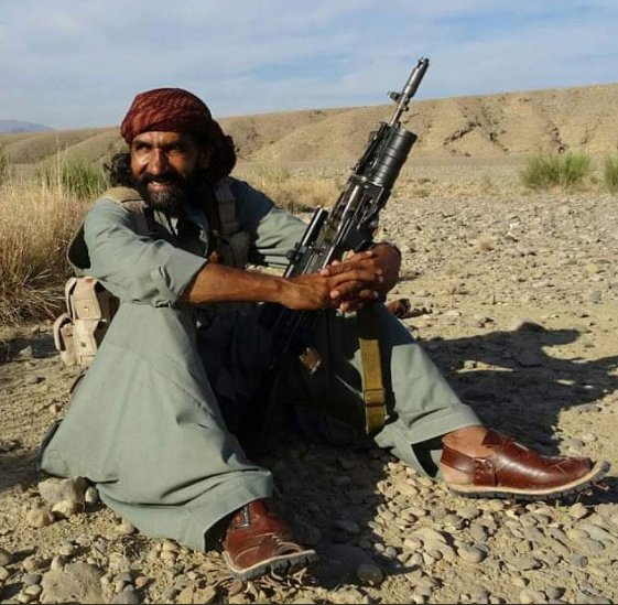 A suicide bomber killed Ustad Aslam Baloch, high command of the Balochistan Liberation Army, and 5 other insurgents in the province of Kandahar (Afghanistan). The hand of Pakistani intelligence is suspected, as the group attacked the Chinese consulate in Karachi in November.