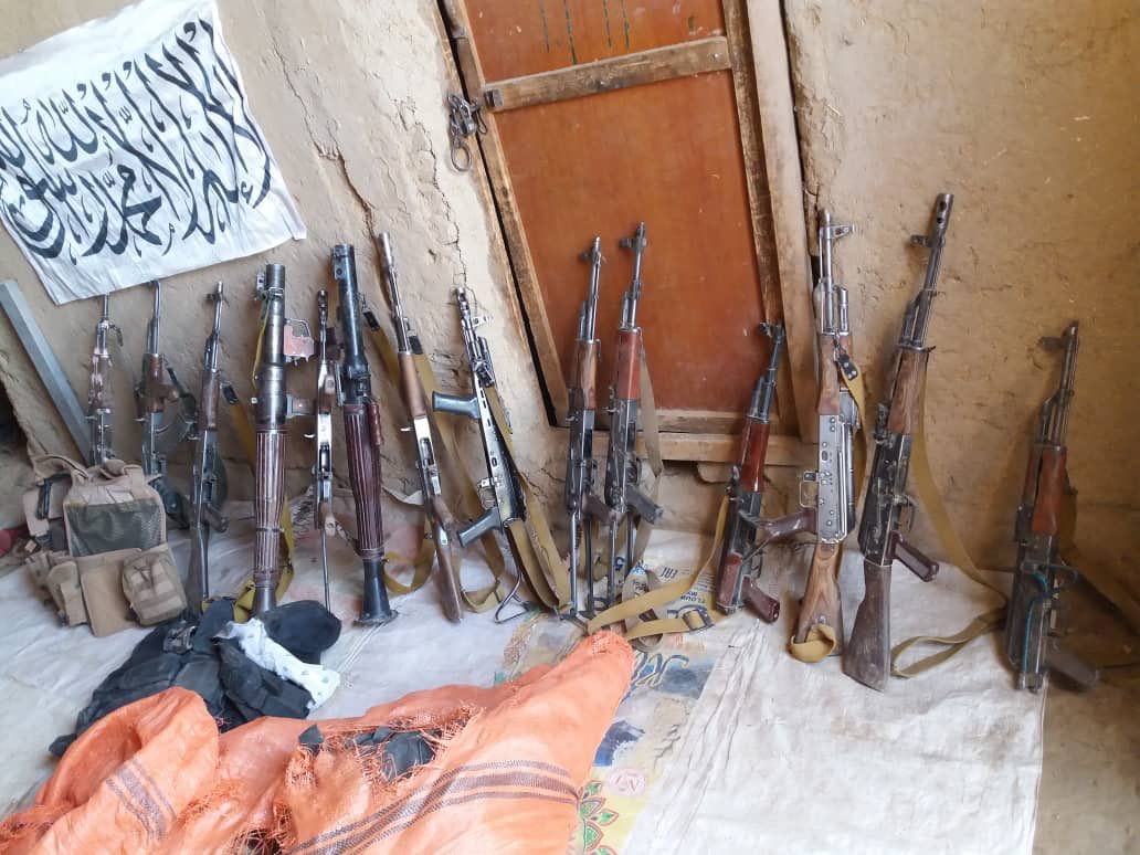 Badghis: According to recent reports, Taliban have captured most areas in Bala Murghab. Dozens of soldiers (according to some reports nearly 50) have been captured by Taliban along with weapons and ammo. 