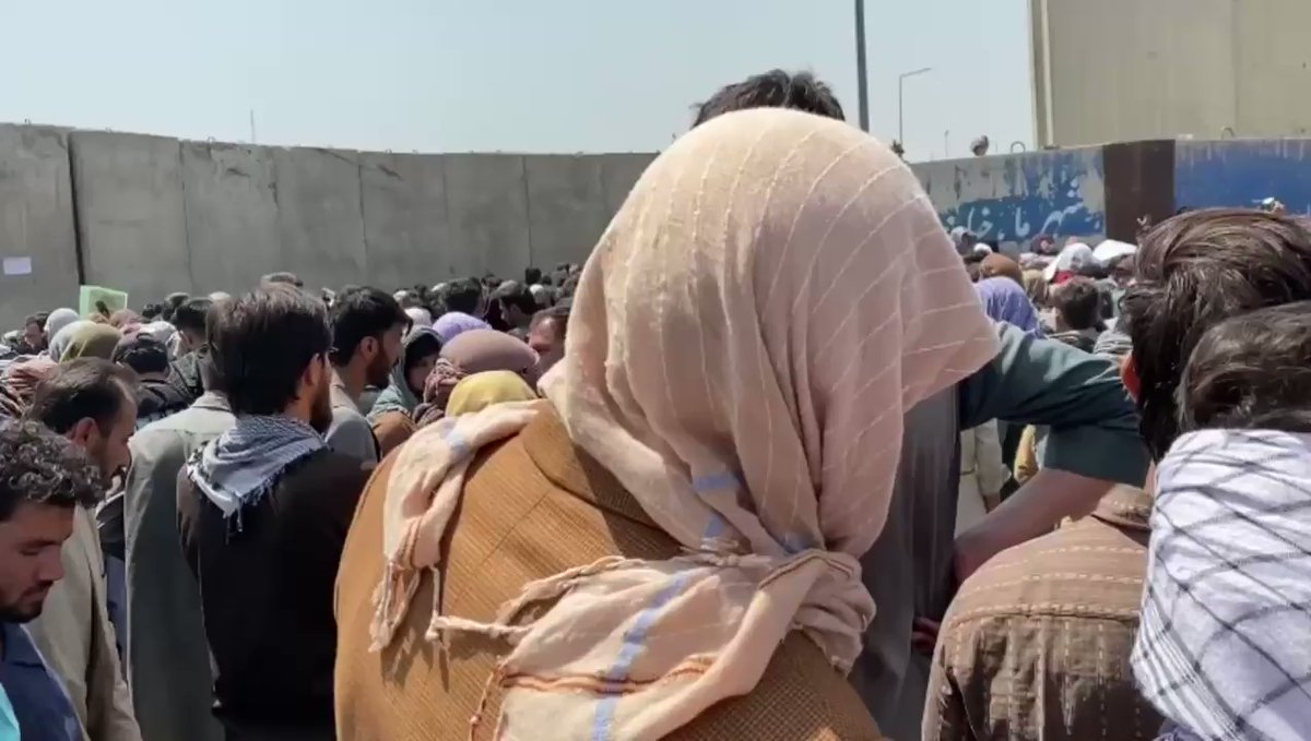 Crowd now at Kabul international airport