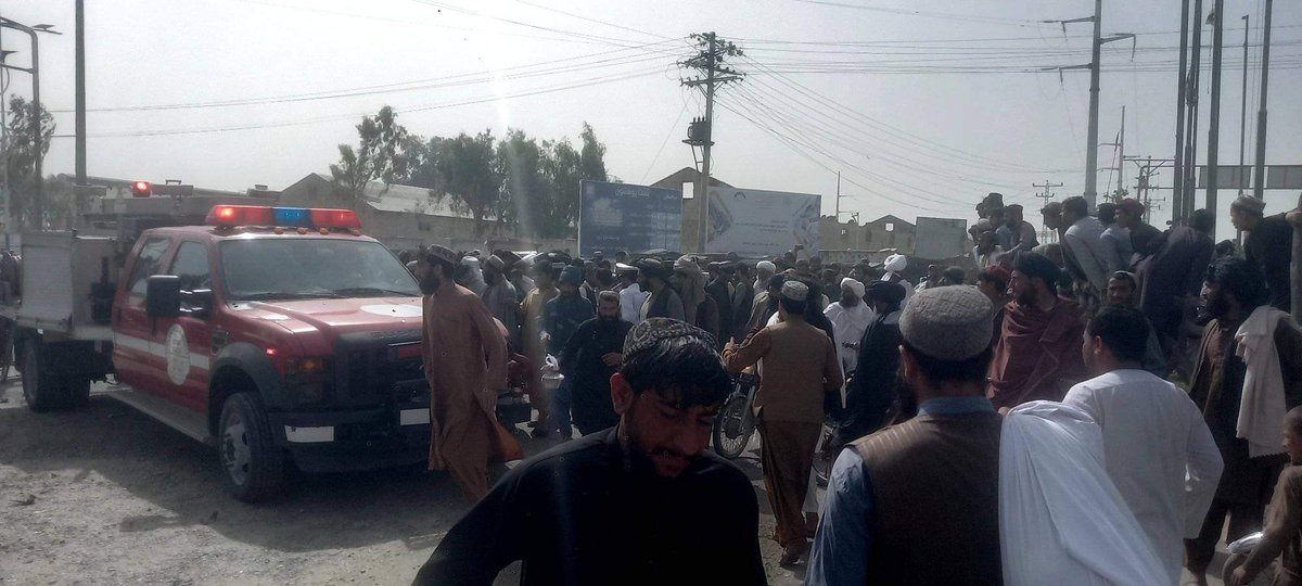 A magnetic bomb blast targeted a civilian vehicle Lashkargah city of Helmand today.  In the meantime, unknown gunmen have killed a man in the Nawa district of the province