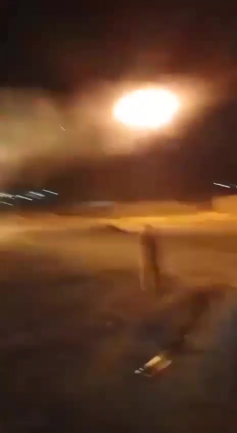 Clashes between Pakistan and Afghanistan have intensified along the border. Video shows a Ghazab 122mm multiple launch rocket system firing from Landi Kotal in Pakistan’s Khyber District toward Afghanistan’s Nangarhar Province